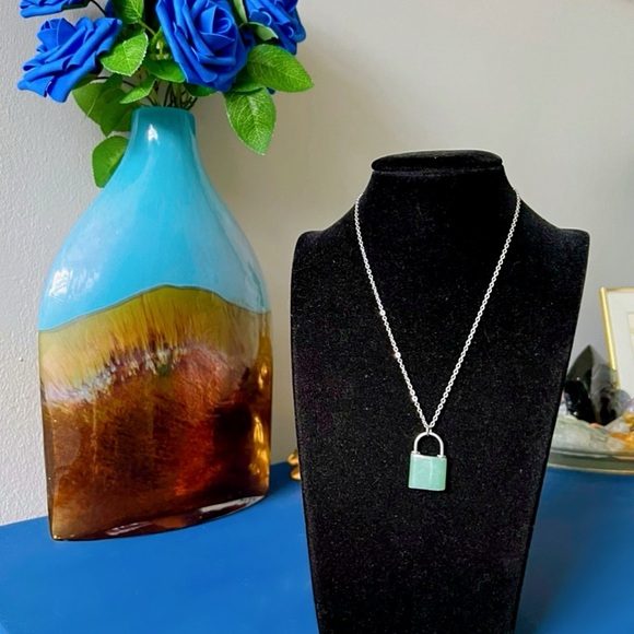 Green Aventurine Lock Necklace - Picture 2 of 4